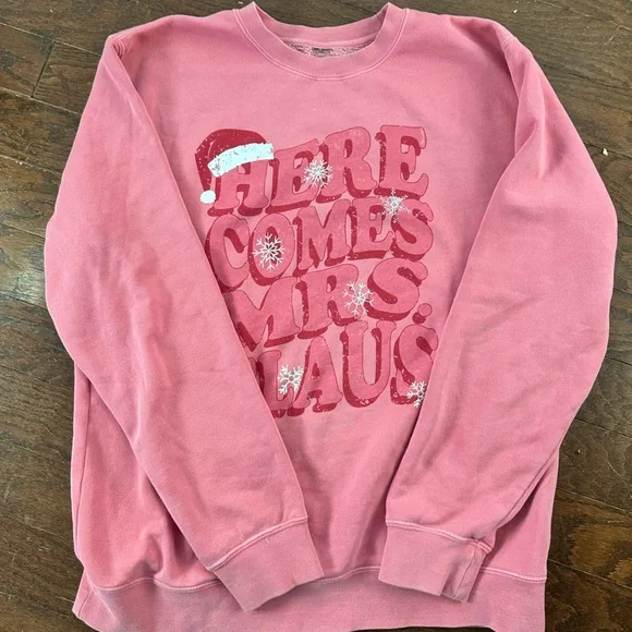 Living Fully Co. Mama Claus sweatshirt - Picture 4 of 5